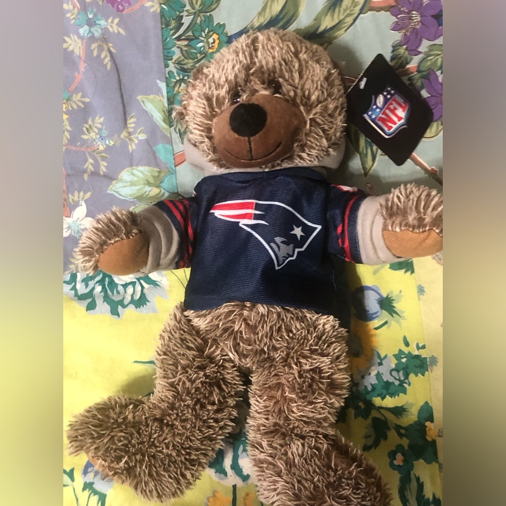 NEW ENGLND PATRIOTS TEDDY BEAR HOODIE NFL COLLECTIBLE